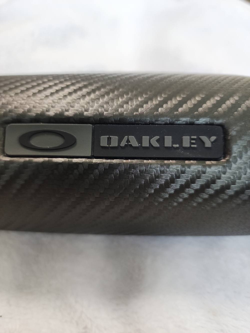 Oakley Carbon Fiber Look Hard Shell Sunglasses Case Black Protective Travel Case - Picture 2 of 7